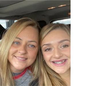 Meet your Posher, Lori